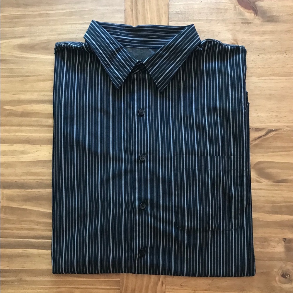 Navy blue VanHeusen stripped button down  Sz. 2XLT
